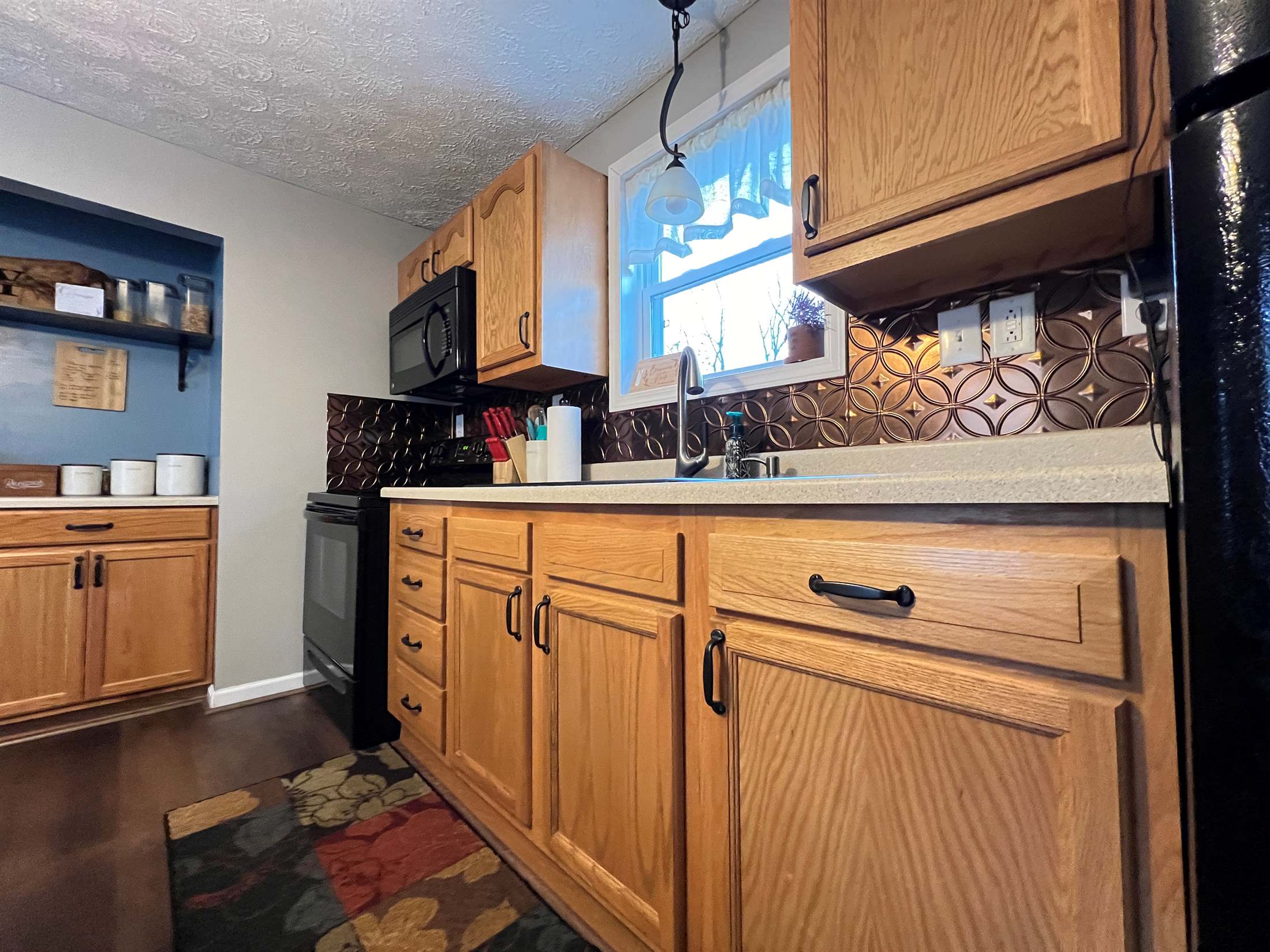 2530 Thompson St, Terre Haute, IN 47802