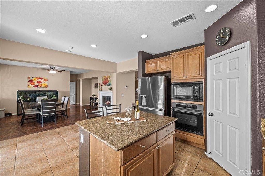 16575 Pismo Way, Fontana, CA 92336