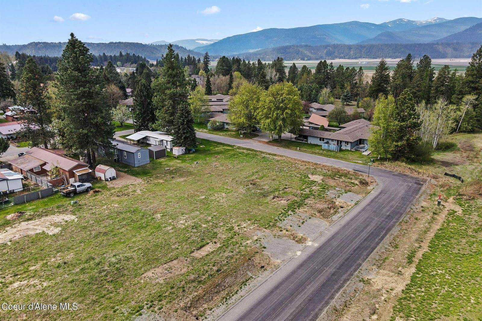 6860 Selkirk St, Bonners Ferry, ID 83805