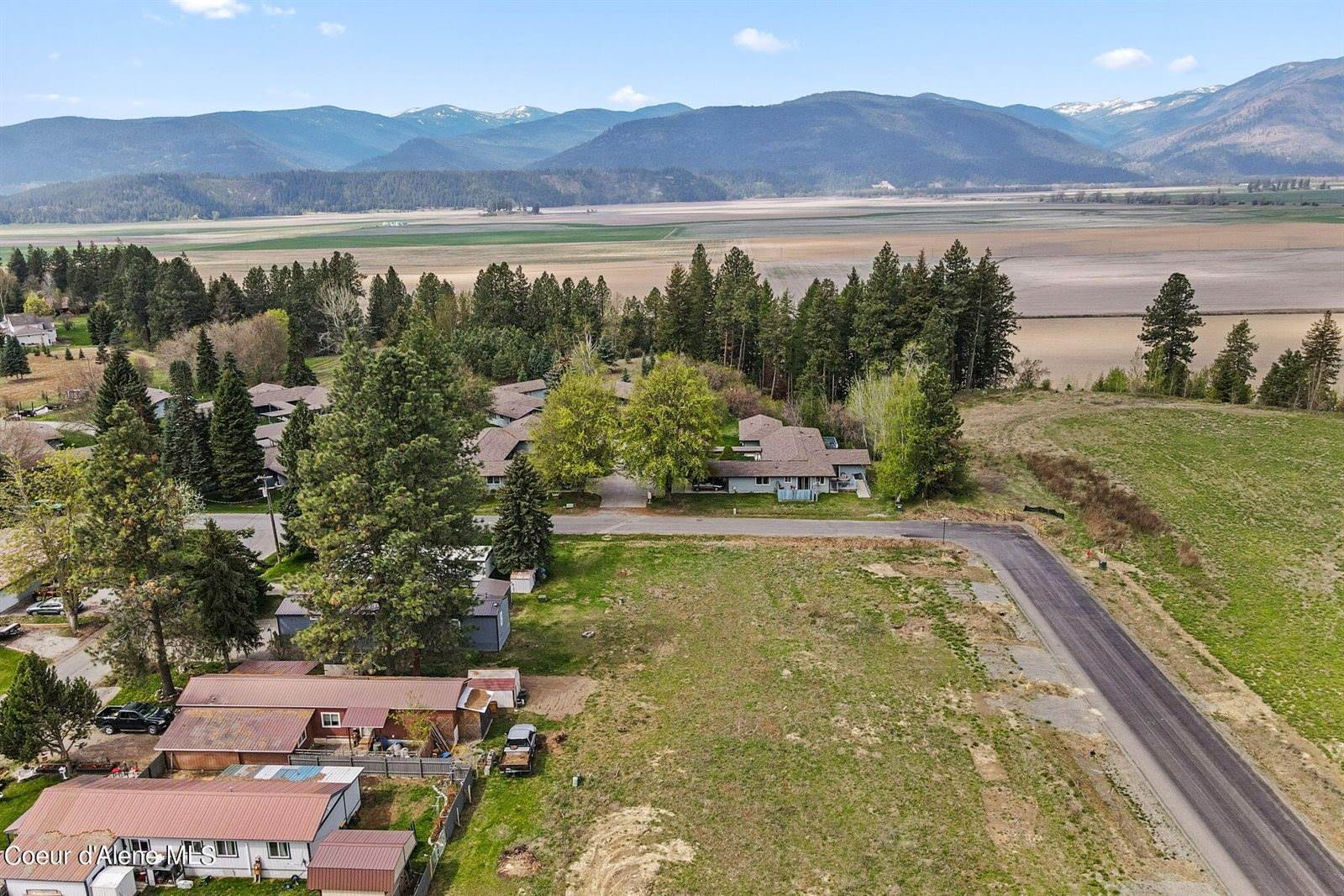 6860 Selkirk St, Bonners Ferry, ID 83805