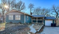 425 SE Rice RD, Topeka, KS 66607