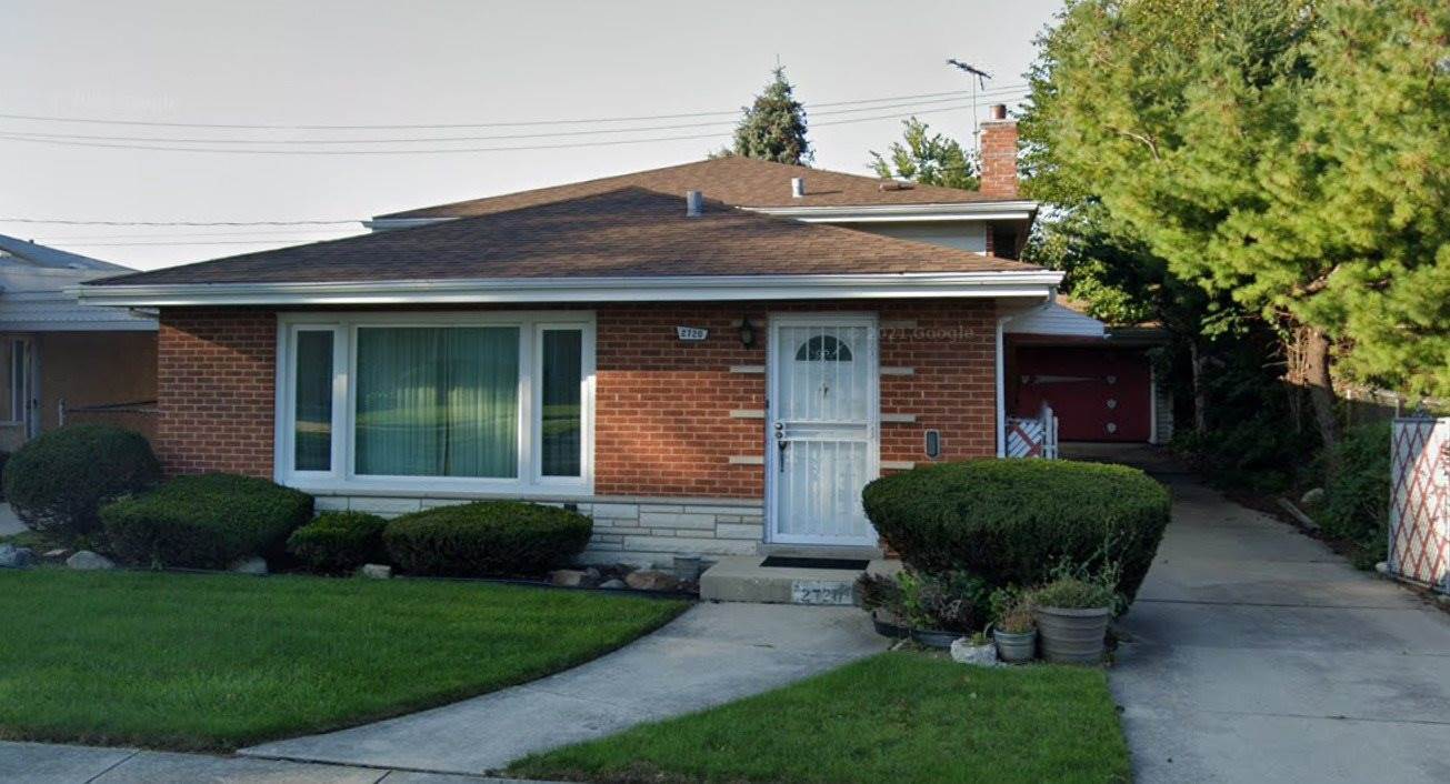 2720 West Seipp Street, Chicago, IL 60652