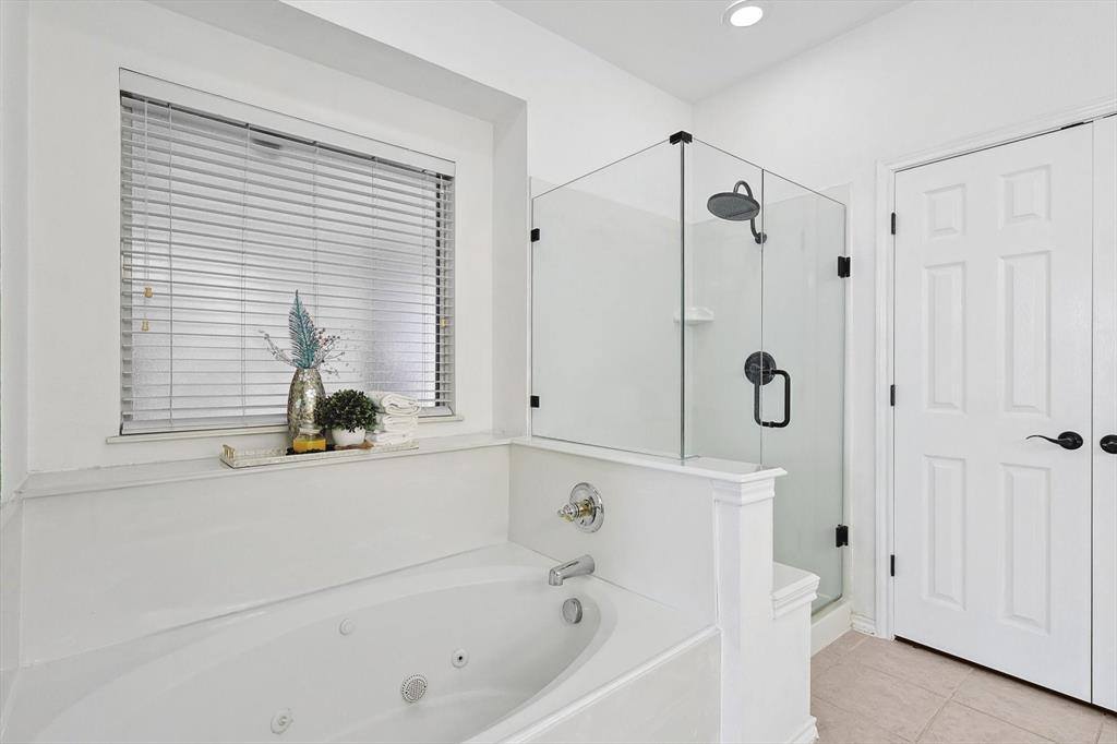 5745 Starboardway Drive, Fort Worth, TX 76135