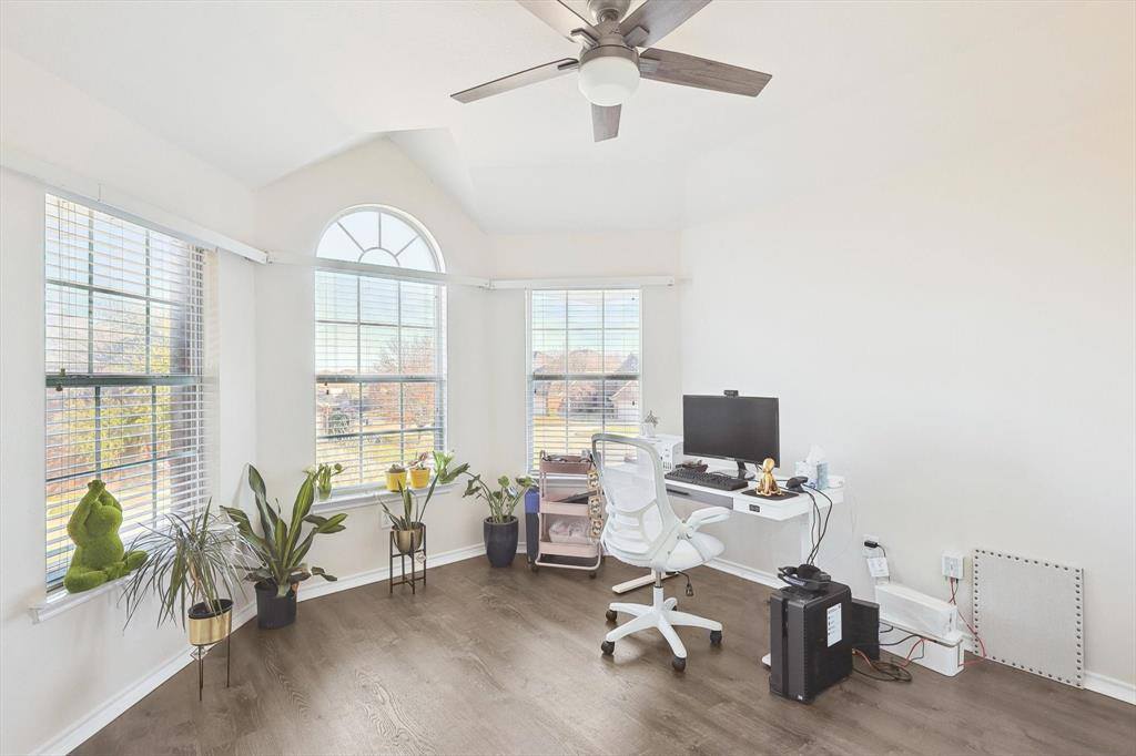 5745 Starboardway Drive, Fort Worth, TX 76135