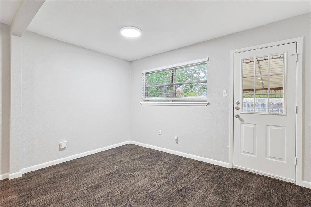 6632 Summertime Lane, Watauga, TX 76148