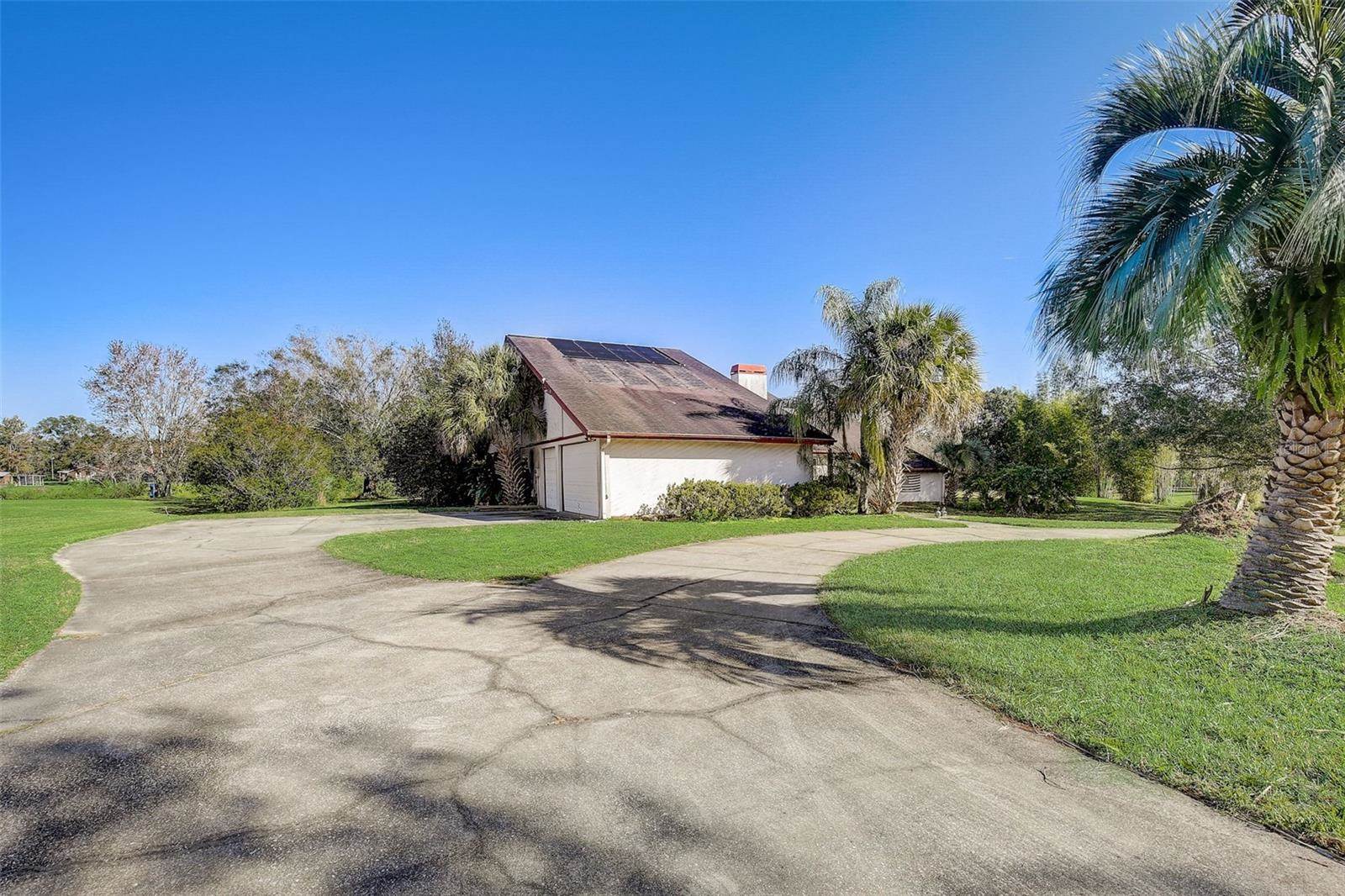 25253 Oaks Boulevard, Land O Lakes, FL 34639