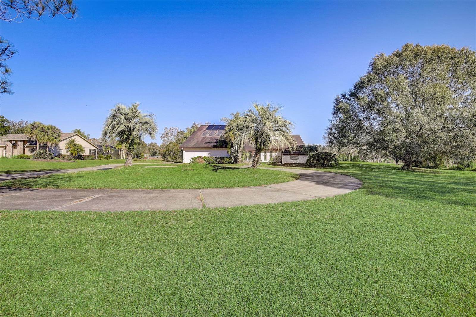 25253 Oaks Boulevard, Land O Lakes, FL 34639