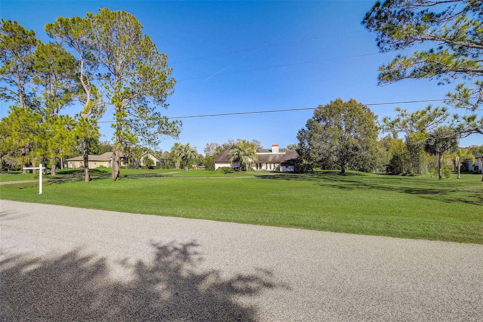 25253 Oaks Boulevard, Land O Lakes, FL 34639