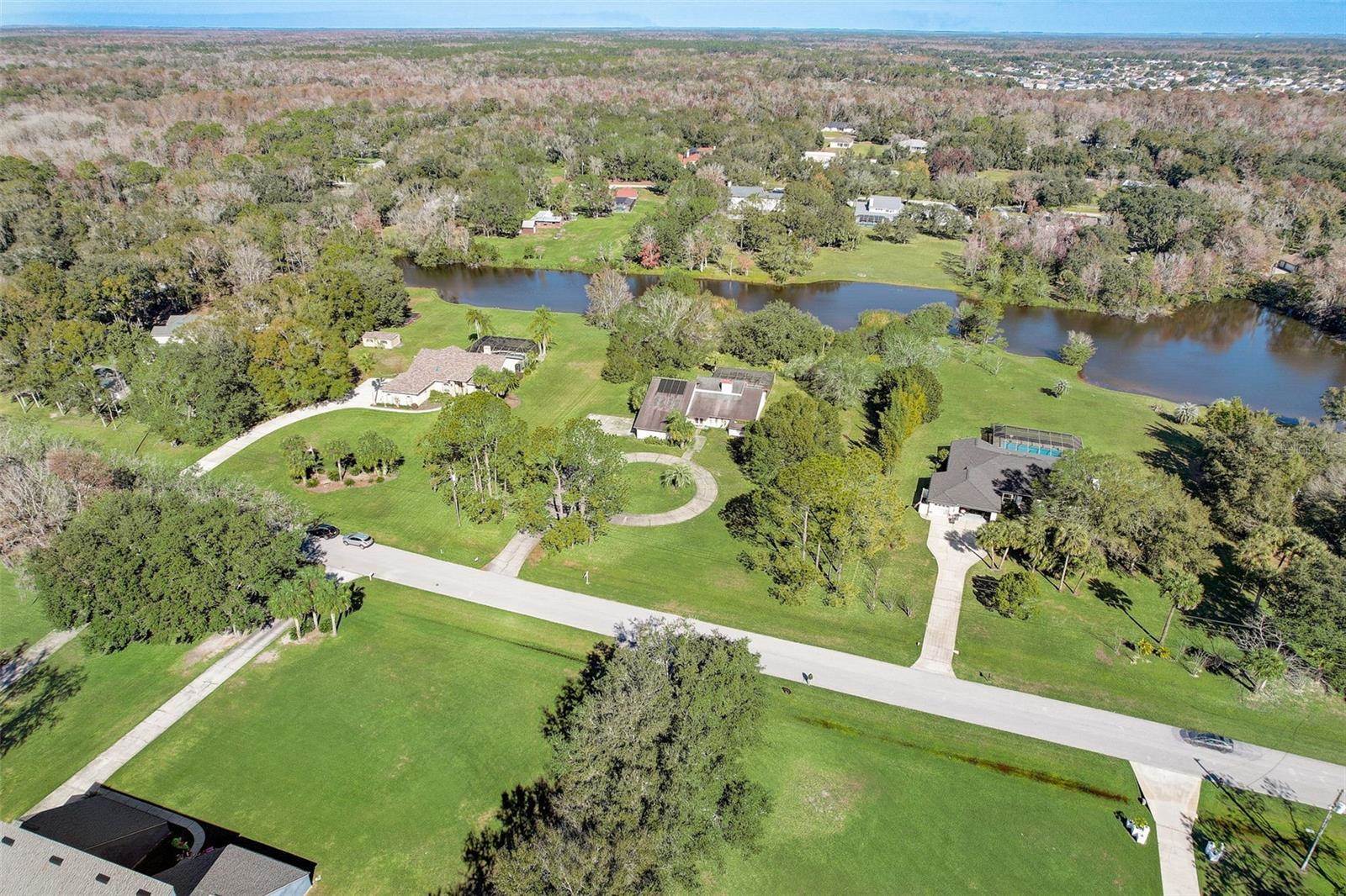 25253 Oaks Boulevard, Land O Lakes, FL 34639