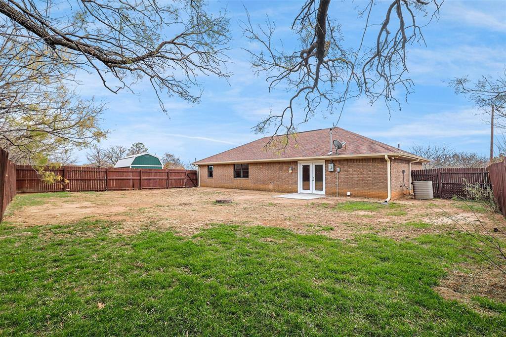 4001 7th Street, Mineral Wells, TX 76067