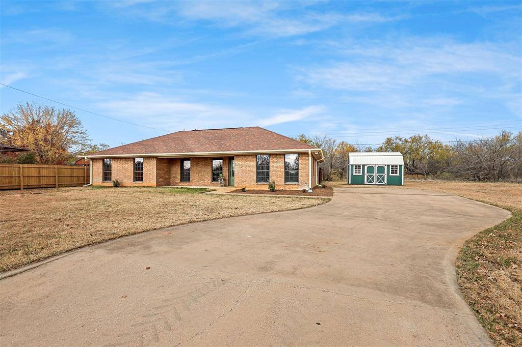 4001 7th Street, Mineral Wells, TX 76067
