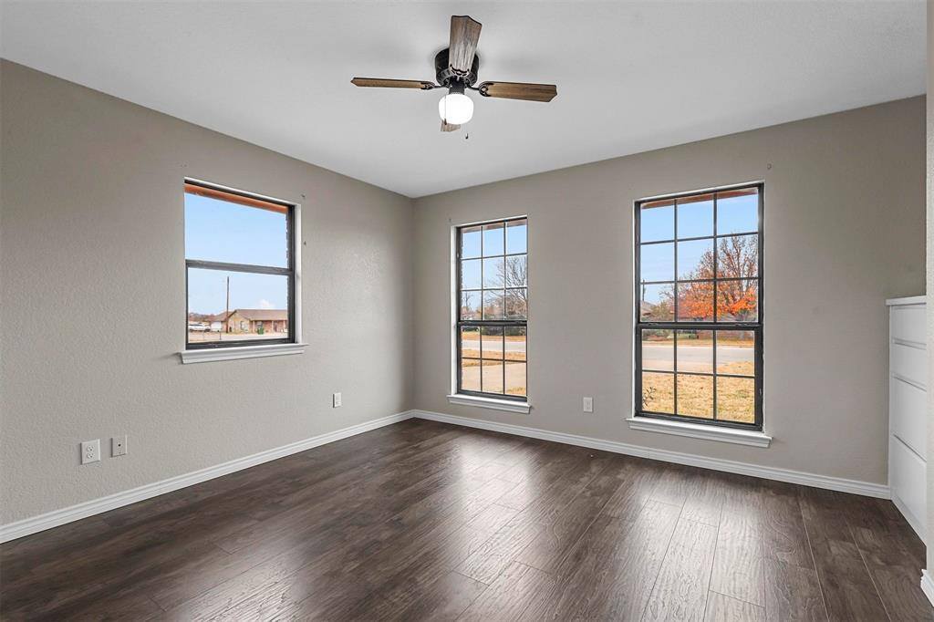 4001 7th Street, Mineral Wells, TX 76067