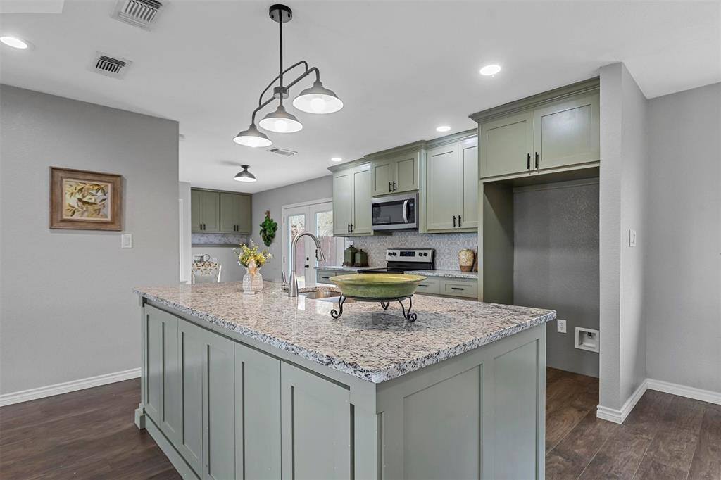 4001 7th Street, Mineral Wells, TX 76067