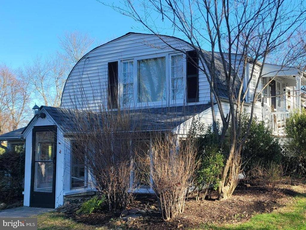 105 Grandview Avenue, Hopewell, NJ 08525