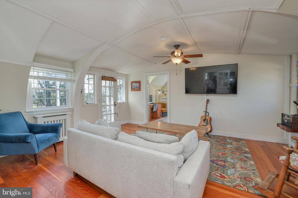 105 Grandview Avenue, Hopewell, NJ 08525