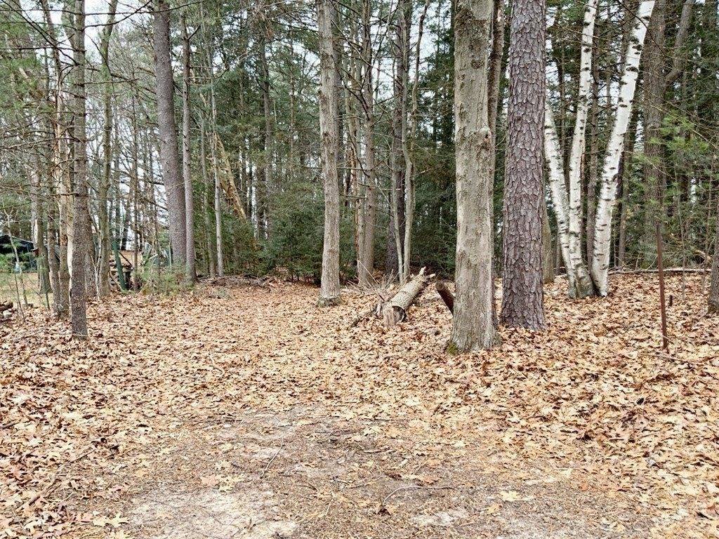36 S Longyard Rd, Southwick, MA 01077