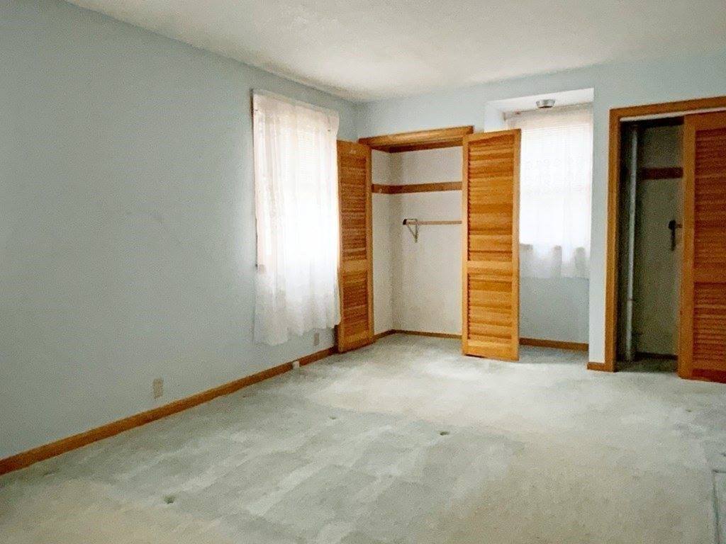 36 S Longyard Rd, Southwick, MA 01077