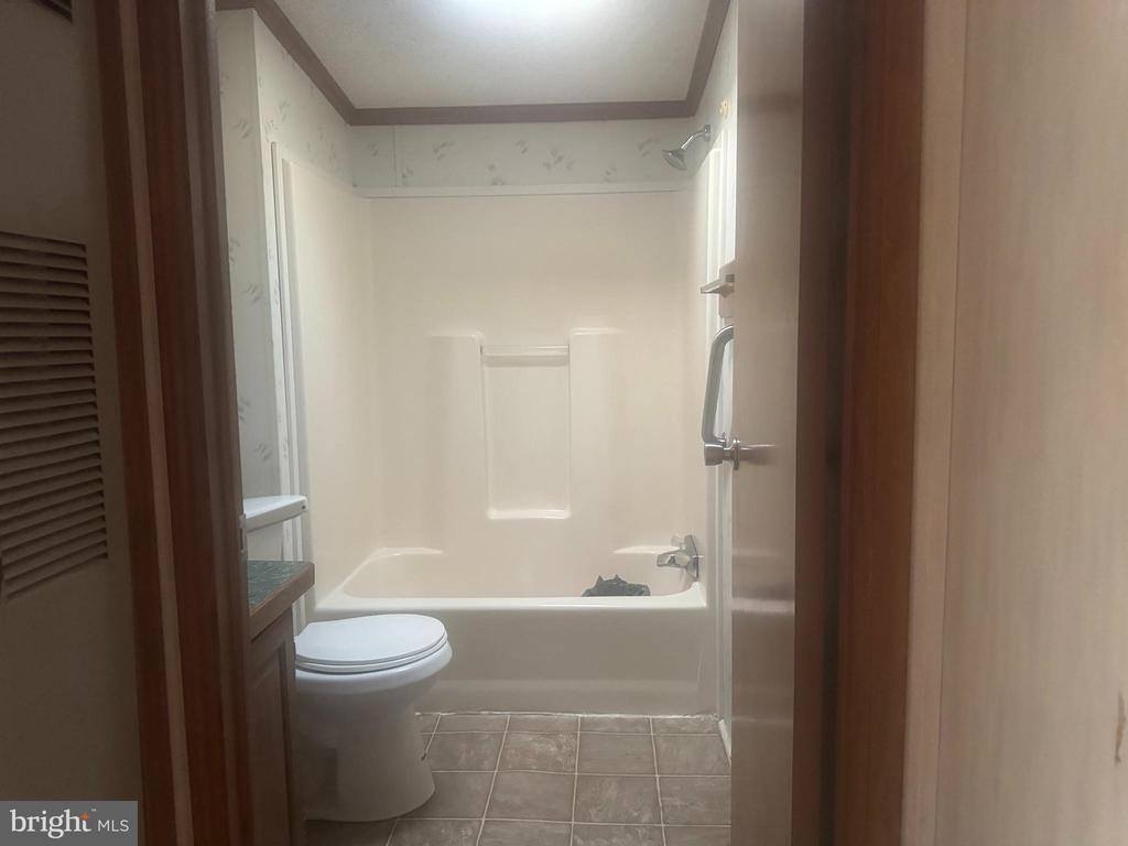 19194 East Meadowview Drive, Milton, DE 19968