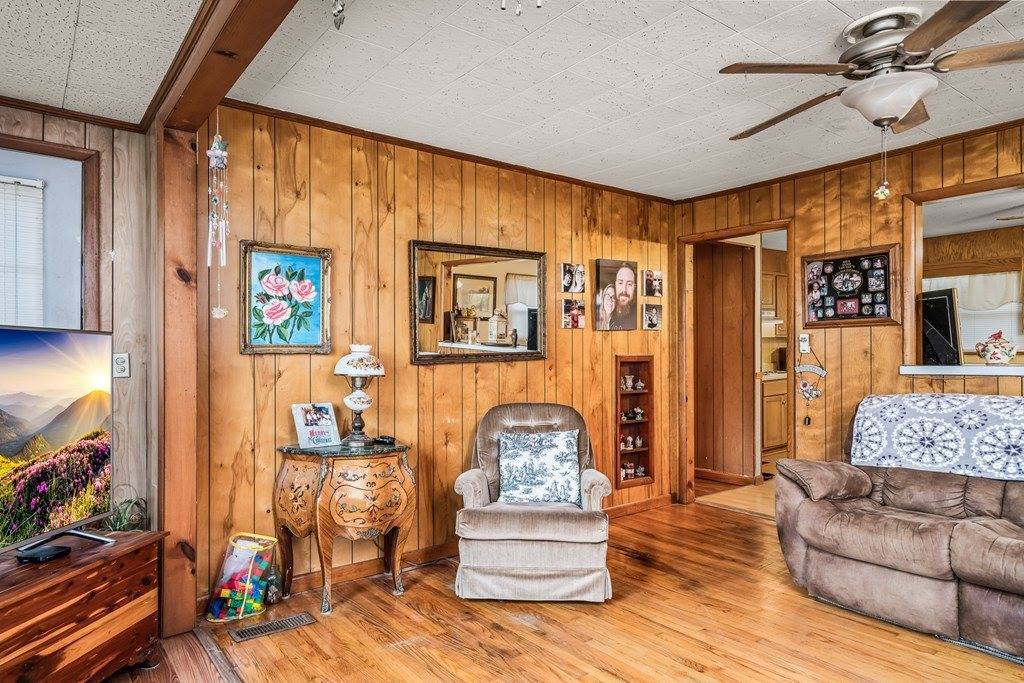 123 J K Lane, Sparta, TN 38583