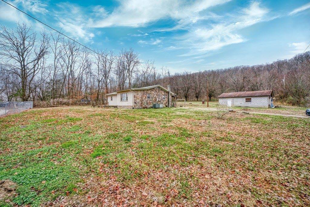 123 J K Lane, Sparta, TN 38583