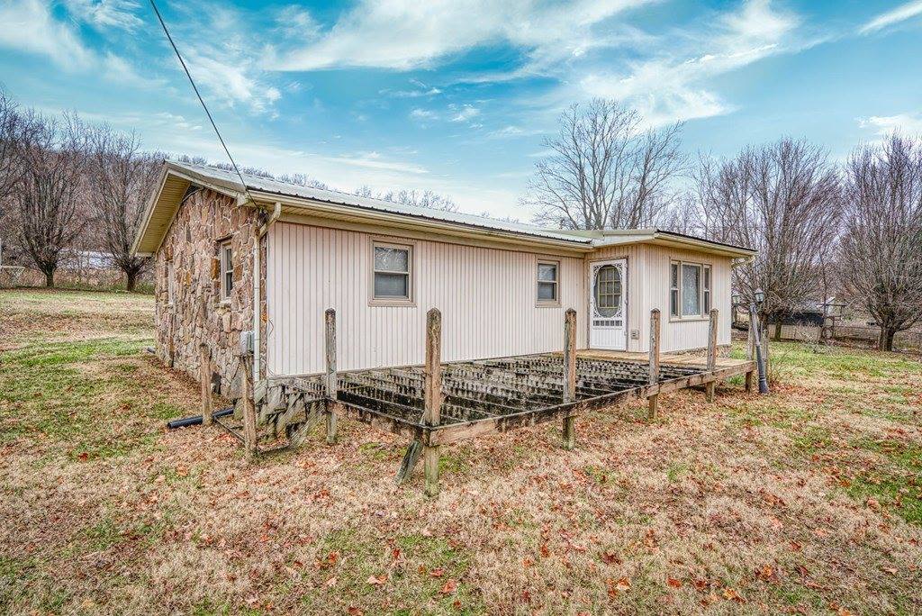 123 J K Lane, Sparta, TN 38583