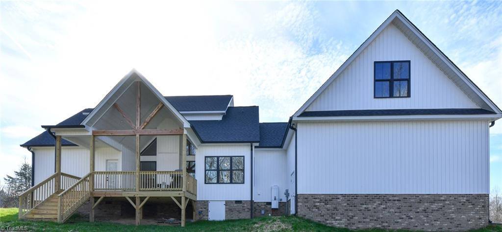 169 Hidden Acres Drive, Thomasville, NC 27360