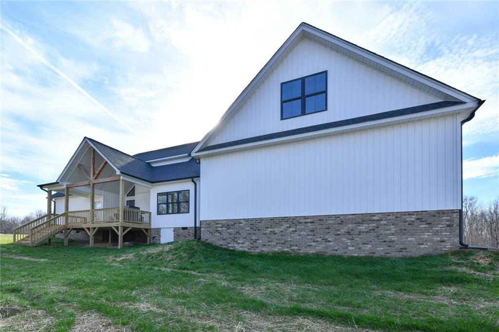 169 Hidden Acres Drive, Thomasville, NC 27360