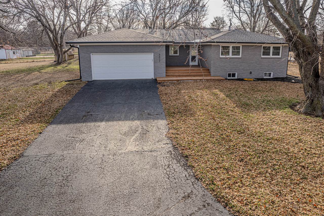 3317 Rolling Hills Drive, Milford, KS 66514