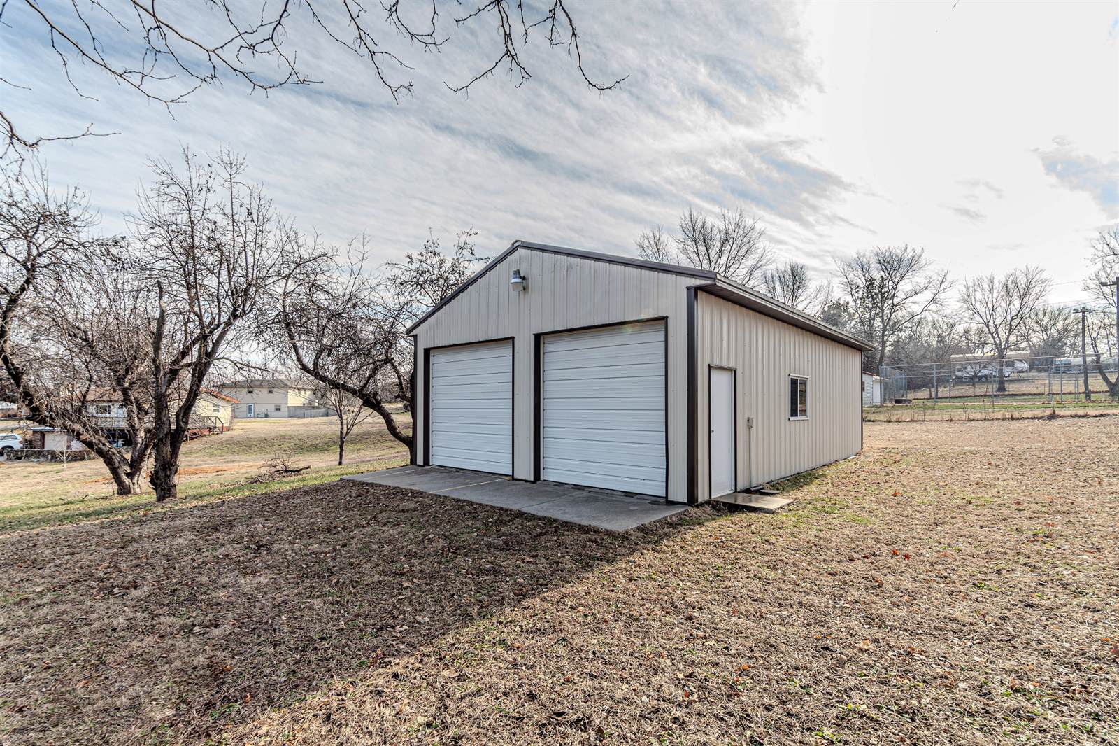 3317 Rolling Hills Drive, Milford, KS 66514