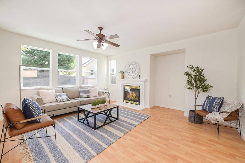 2216 Ursula Way, Roseville, CA 95661