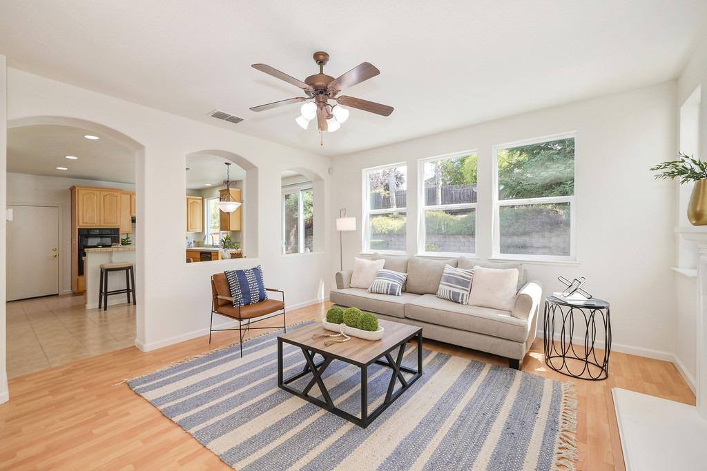 2216 Ursula Way, Roseville, CA 95661