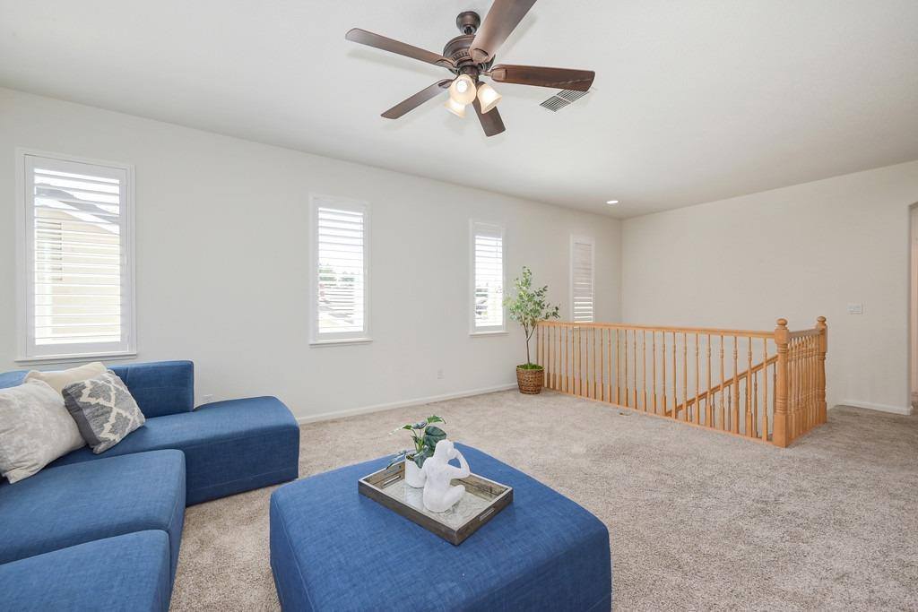 2216 Ursula Way, Roseville, CA 95661