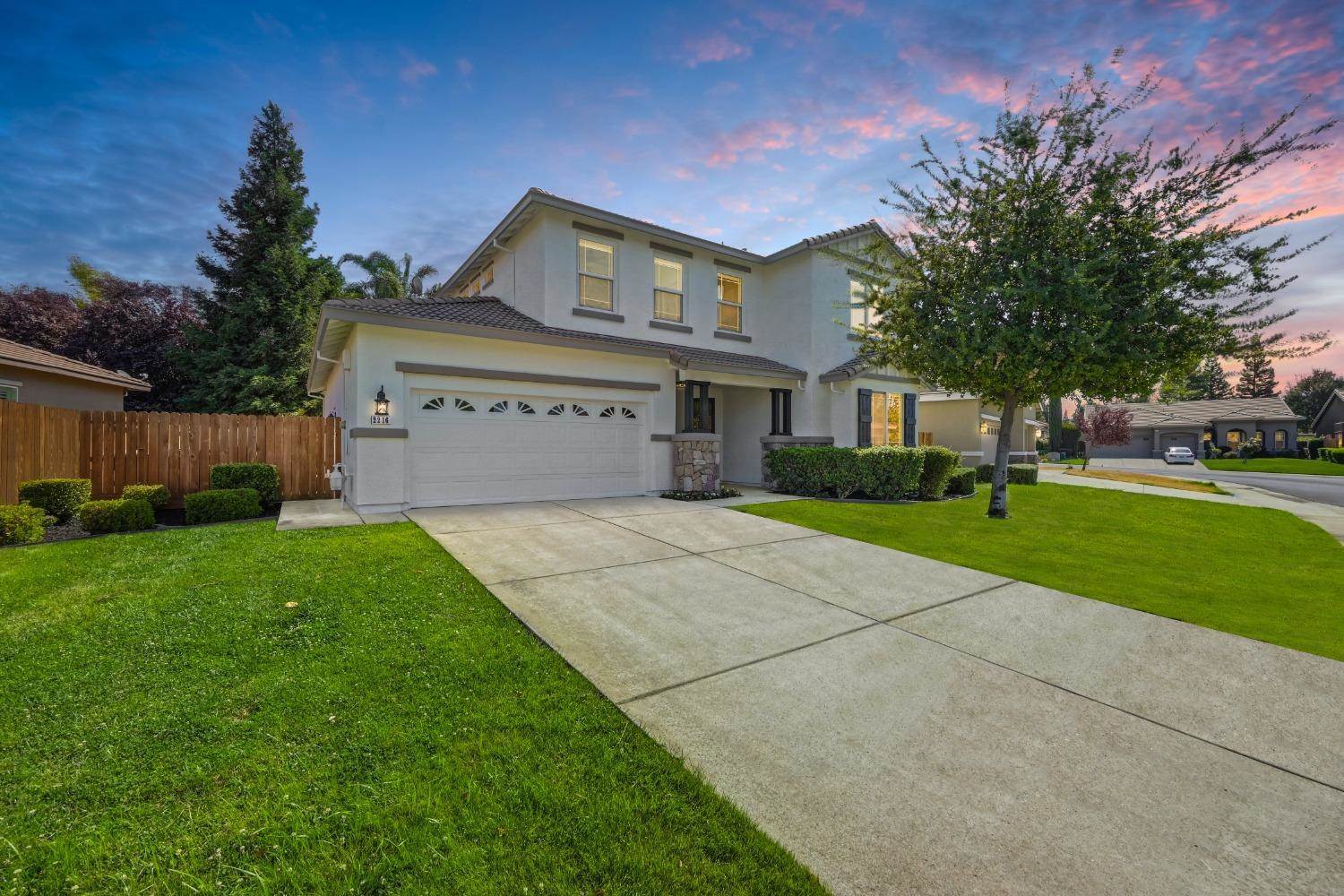 2216 Ursula Way, Roseville, CA 95661