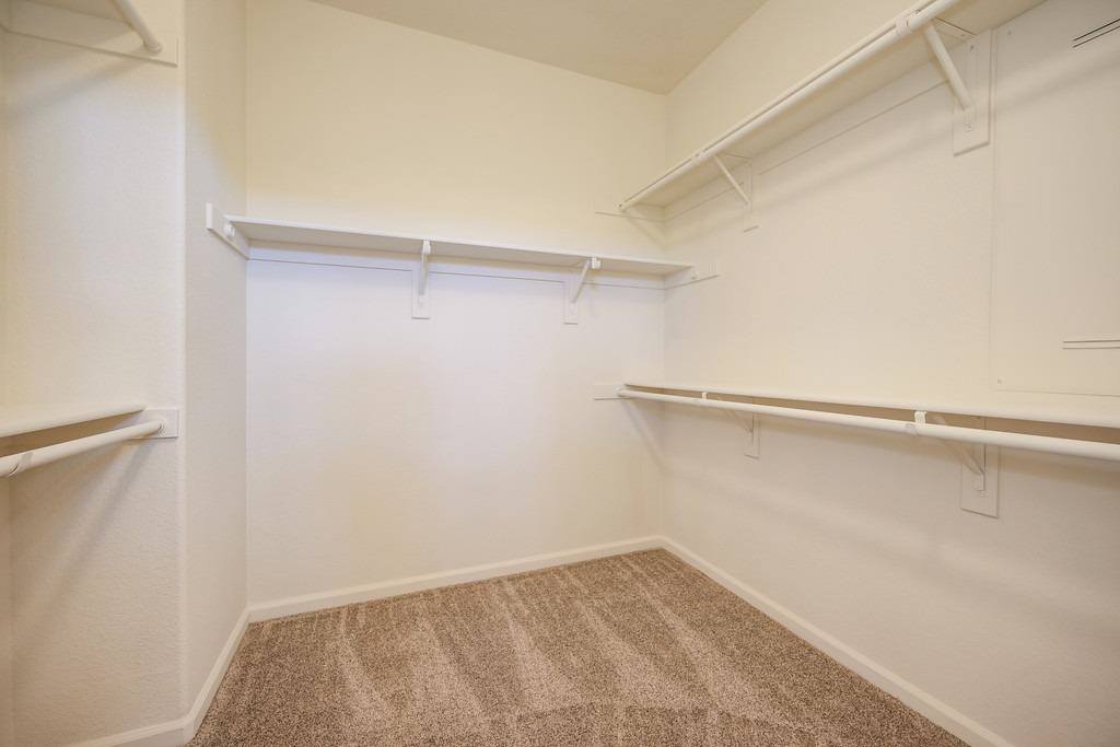 2216 Ursula Way, Roseville, CA 95661