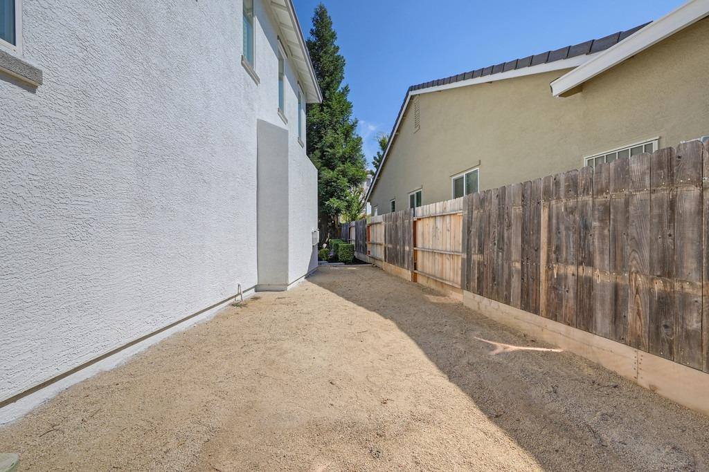 2216 Ursula Way, Roseville, CA 95661