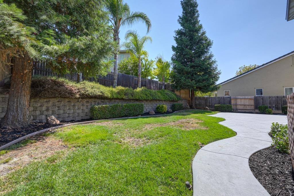 2216 Ursula Way, Roseville, CA 95661
