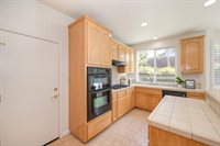 2216 Ursula Way, Roseville, CA 95661