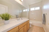 2216 Ursula Way, Roseville, CA 95661