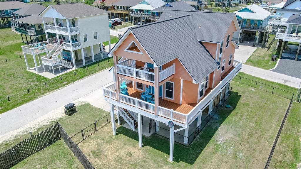 2774 Gulf View Lane, Crystal Beach, TX 77650