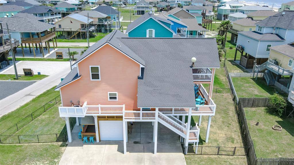 2774 Gulf View Lane, Crystal Beach, TX 77650