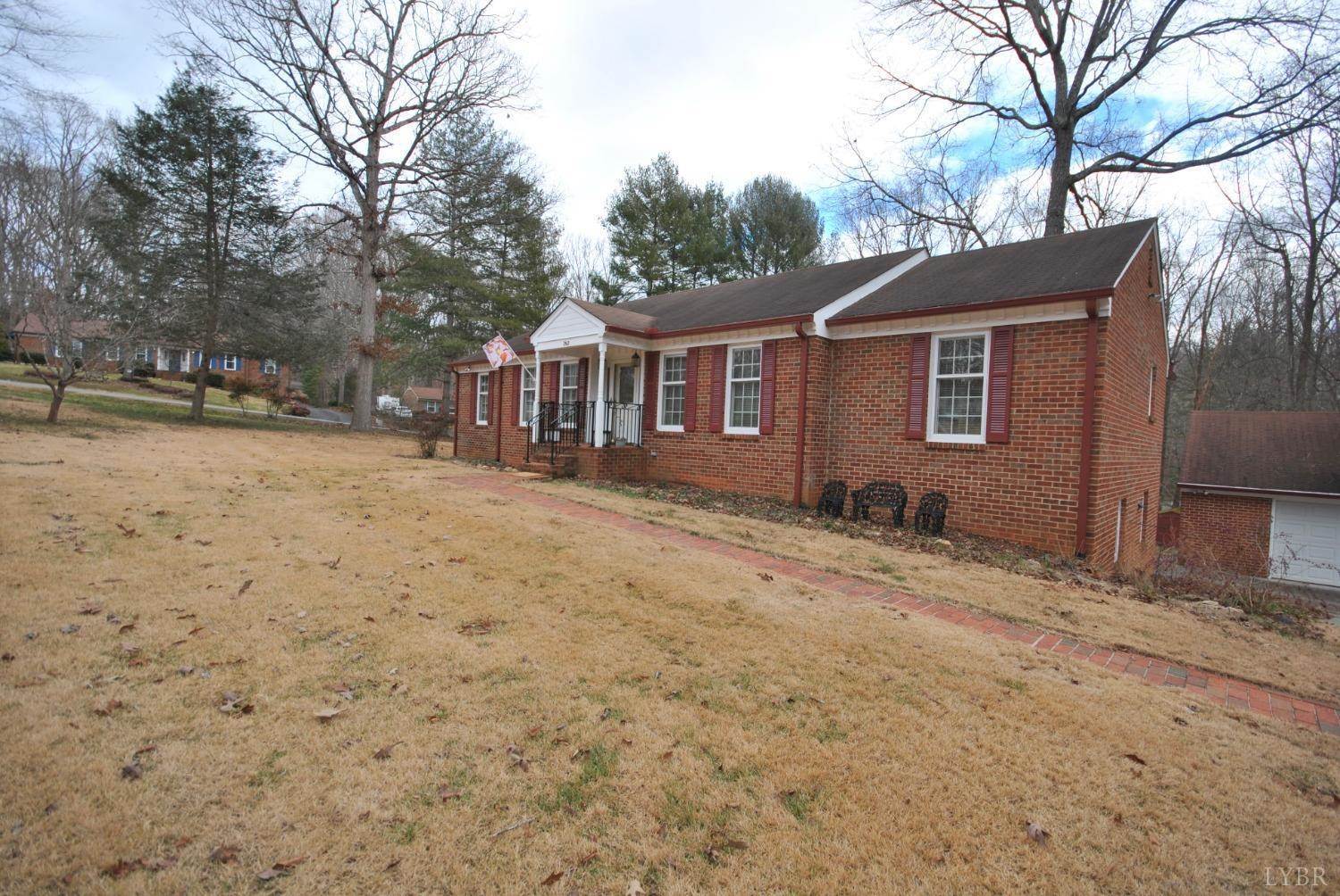 262 Burr Oak Road, Lynchburg, VA 24502