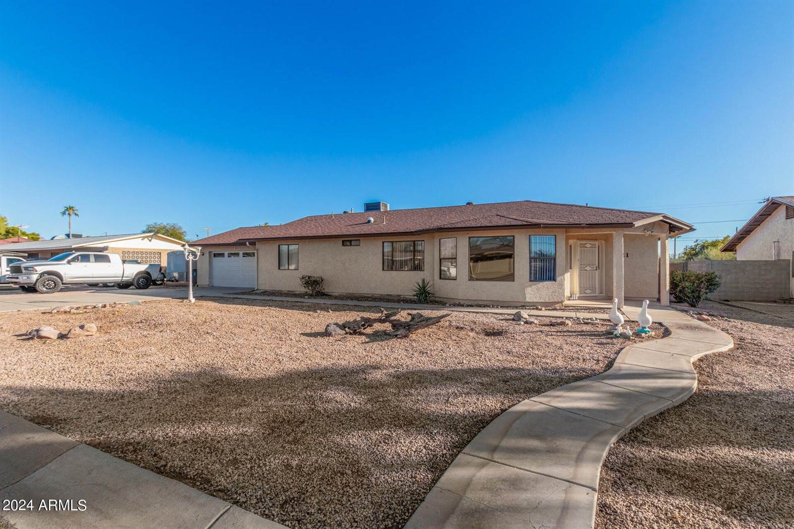 821 East Hondo Avenue, Apache Junction, AZ 85119