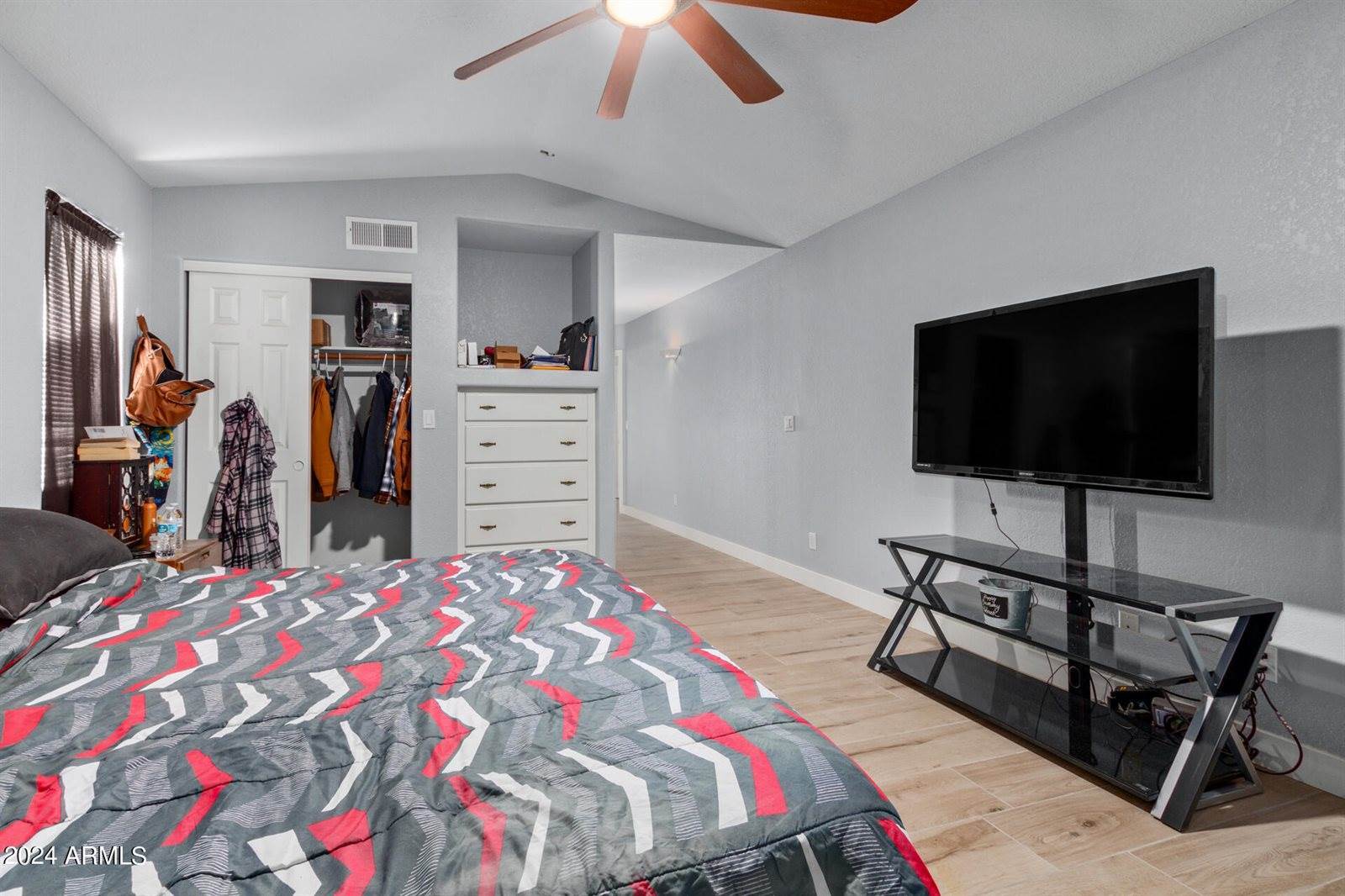 821 East Hondo Avenue, Apache Junction, AZ 85119