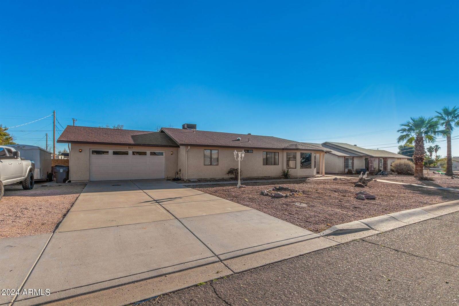821 East Hondo Avenue, Apache Junction, AZ 85119