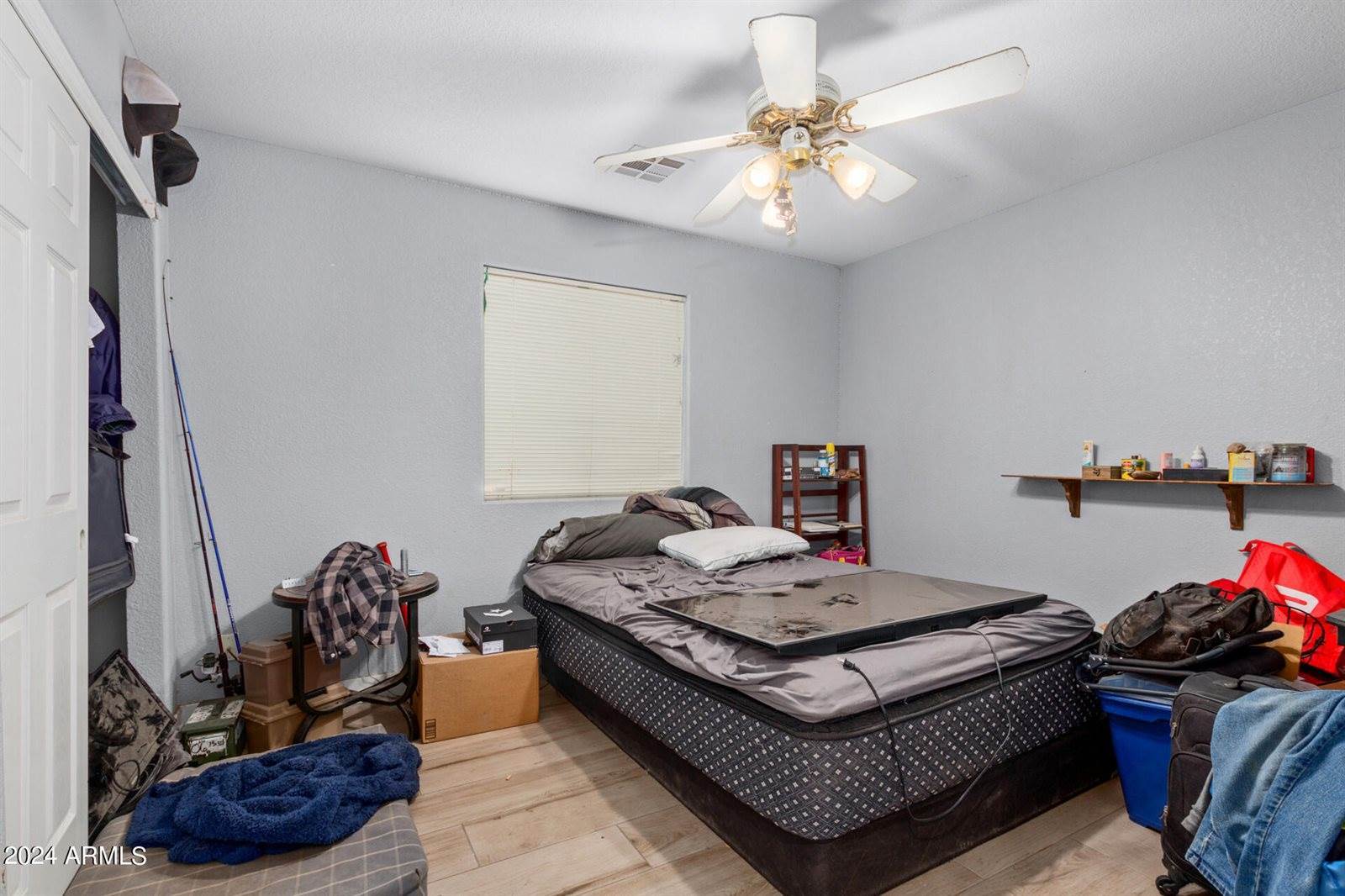 821 East Hondo Avenue, Apache Junction, AZ 85119