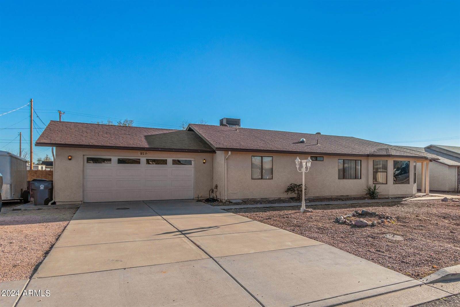 821 East Hondo Avenue, Apache Junction, AZ 85119