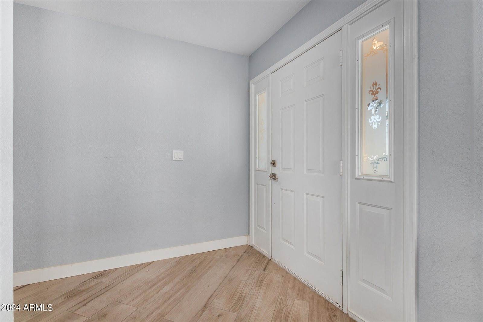 821 East Hondo Avenue, Apache Junction, AZ 85119