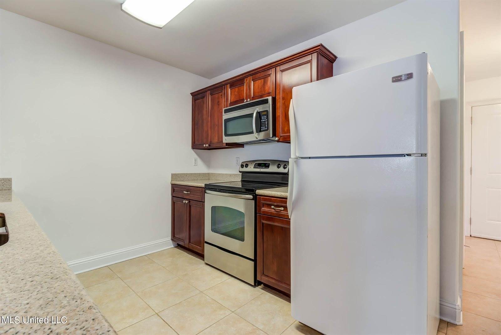 2123 Lindhridge Drive, Gulfport, MS 39503