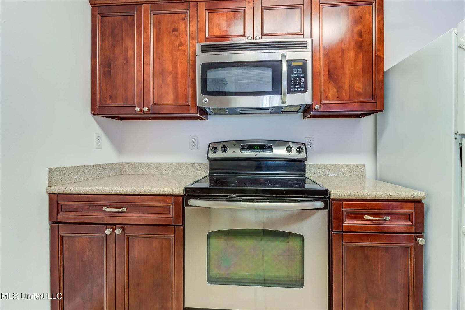 2123 Lindhridge Drive, Gulfport, MS 39503