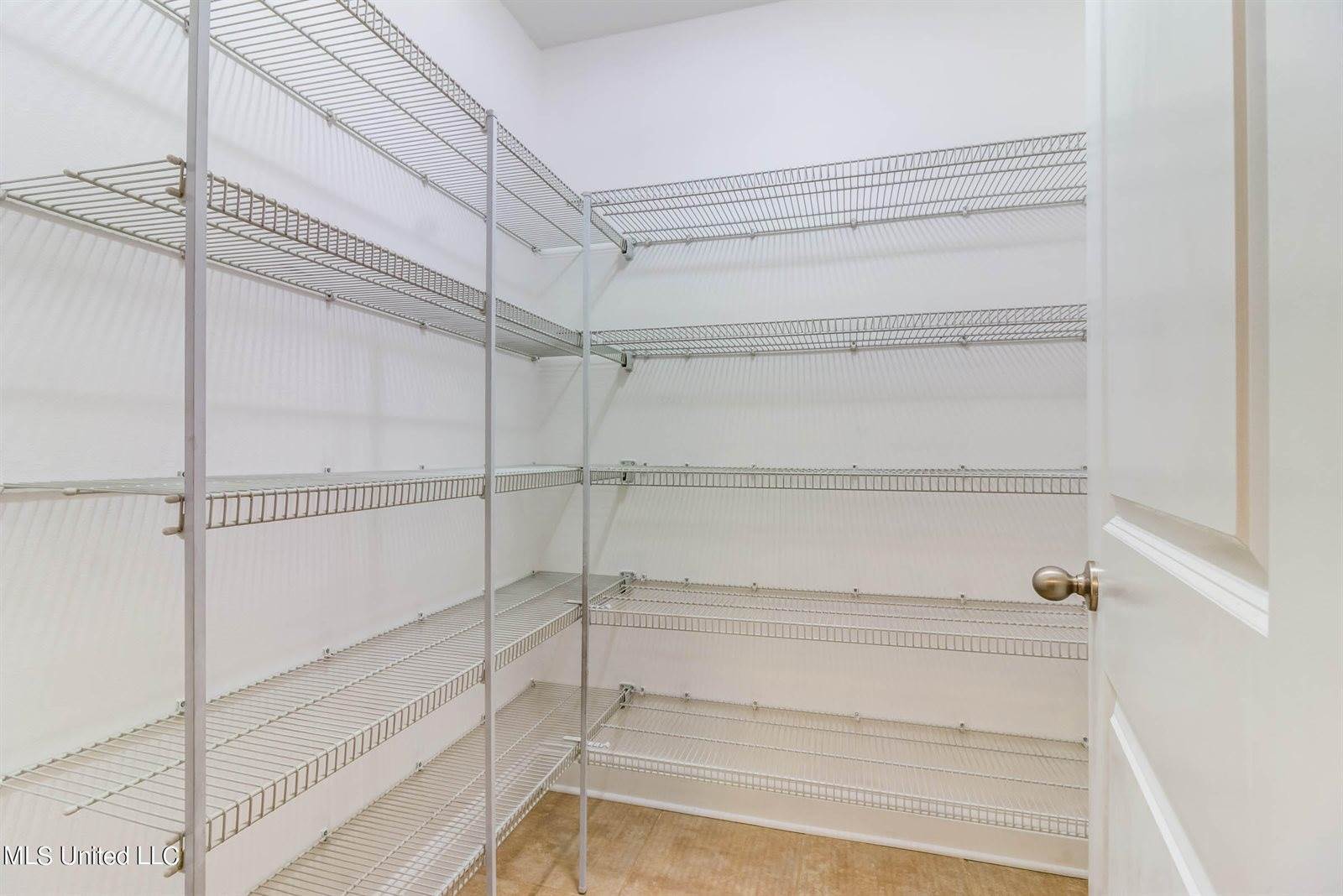 2123 Lindhridge Drive, Gulfport, MS 39503